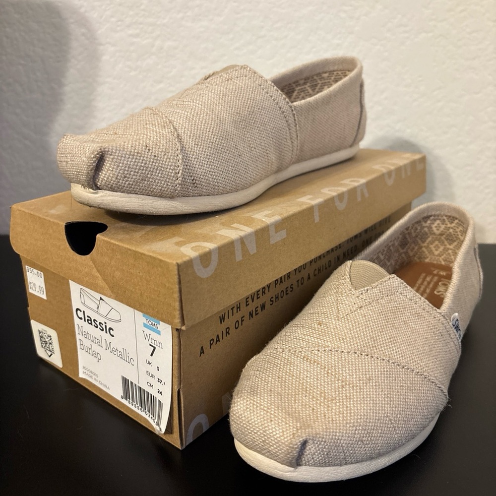 Toms Women's Natural Metallic Loafers